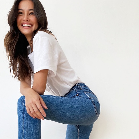 Levi’s Premium Wedgie ICON x Aritzia - Picture 12 of 16
